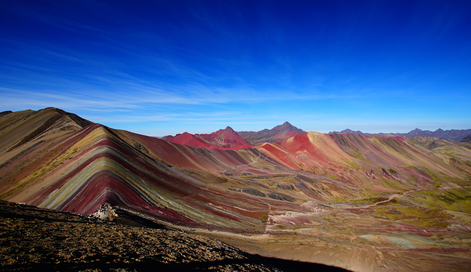 Montana-de-arco-iris-Cusco