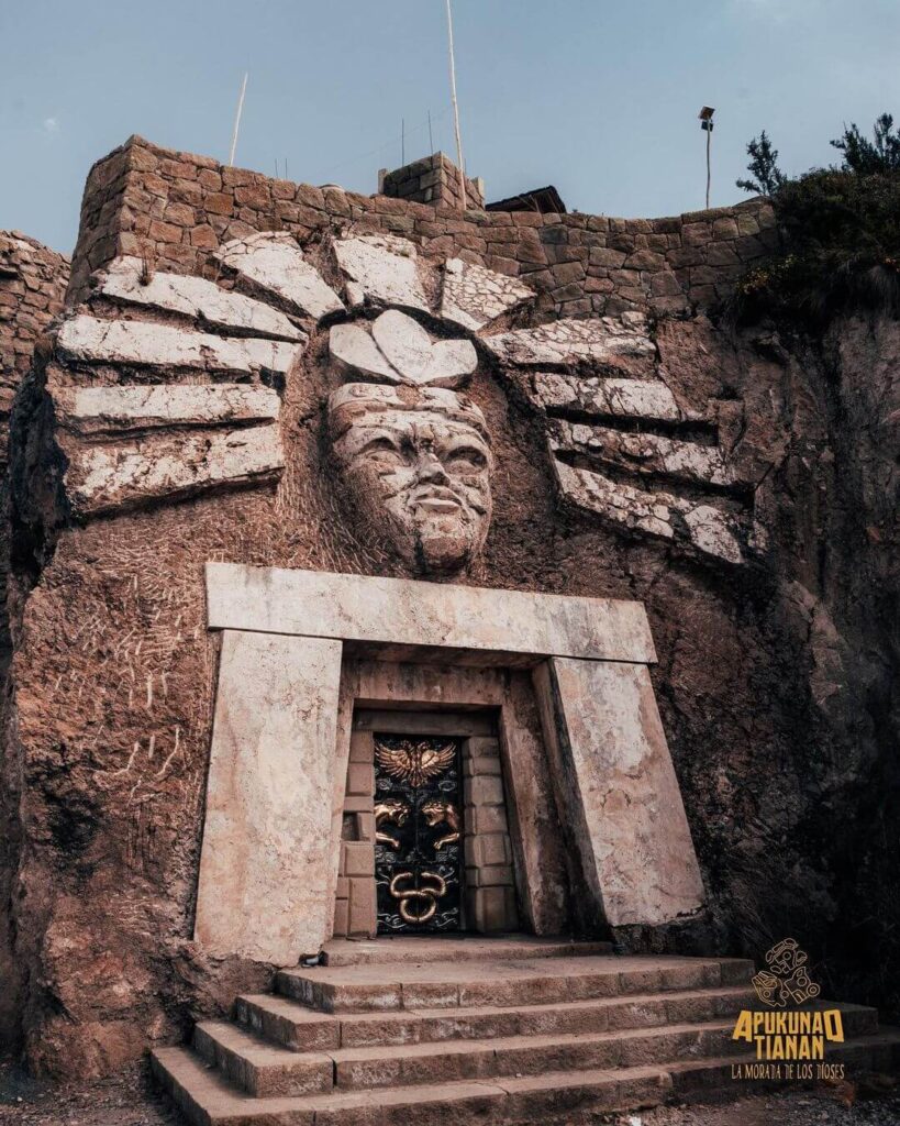 Apukunaq Tianan - Sun Gate